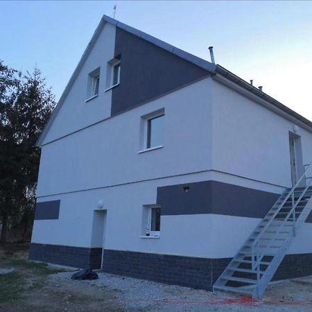 Apartment Oskar Hošťka Kültér fotó